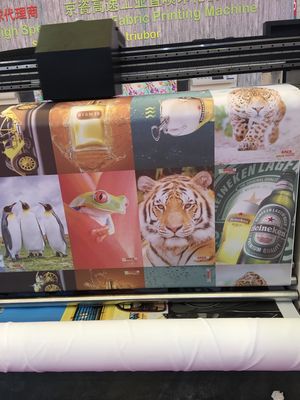 Двойной бортовой флаг делая машину с высокоскоростной & высокой точностью