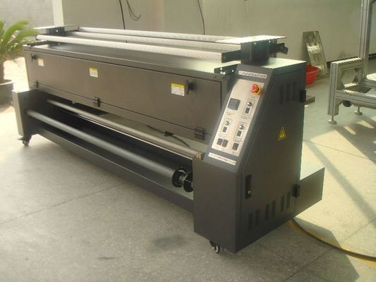 Сразу сушильщик сублимации краски для того чтобы зафиксировать цвет ткани полиэстера