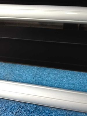 Работа оборудования 2500MM сублимации краски длинноволновой части инфракрасной области с принтером